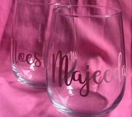 Personalized stemless glasses
